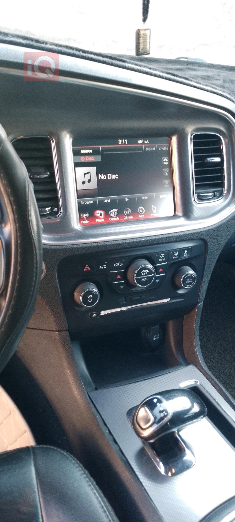 دودج تشارجر